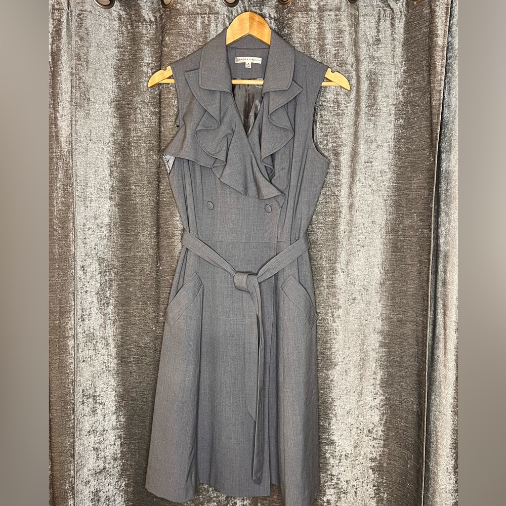 Sandra Darren Faux Warp Dress w/ Ruffle Collar - Gray - Size 8